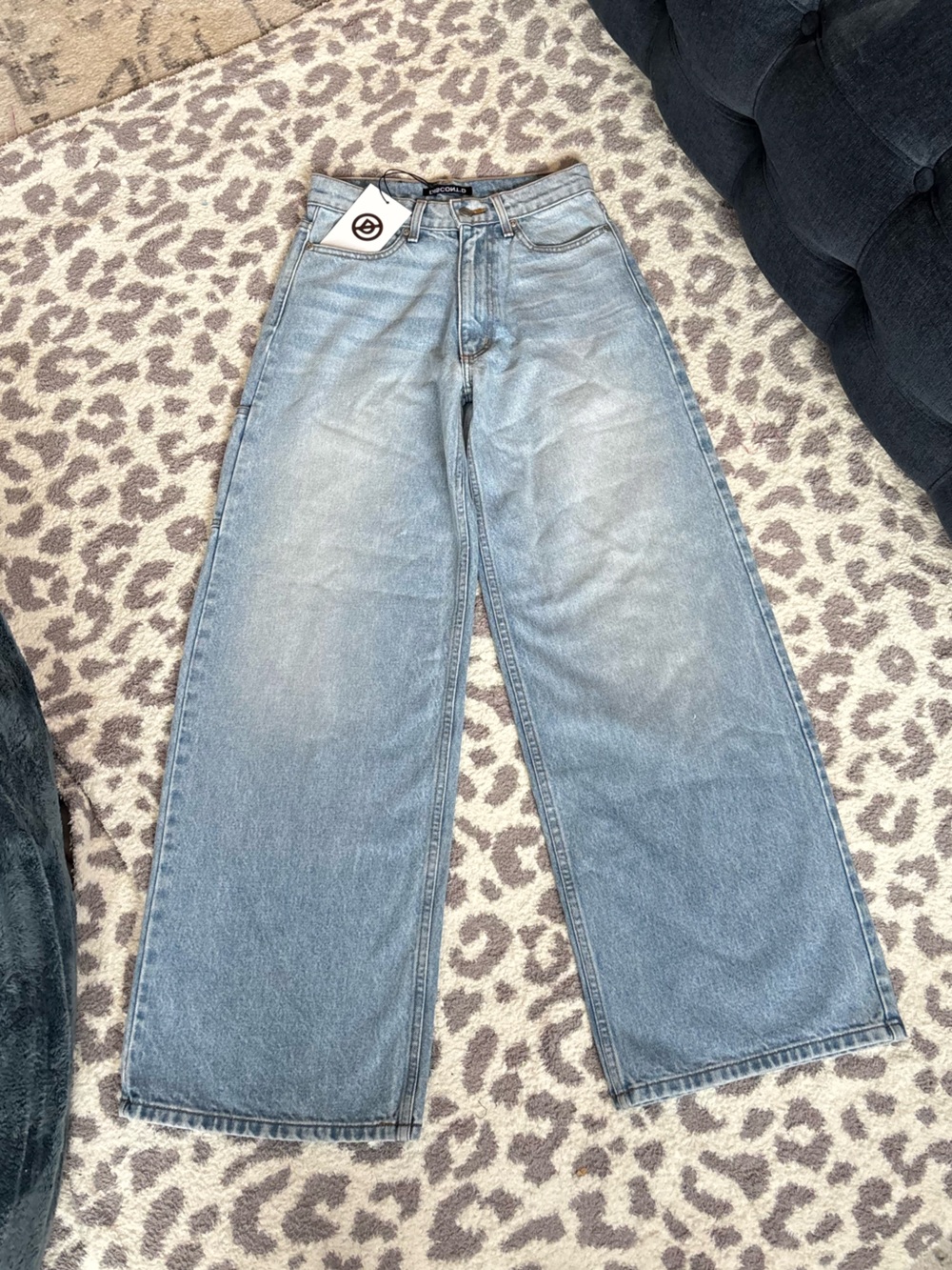 NWT DISCONT’D Wide Leg Jeans